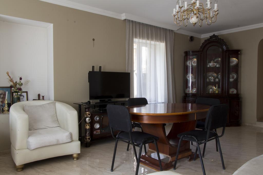 Guesthouse Ori Beli In Mestia Exteriér fotografie