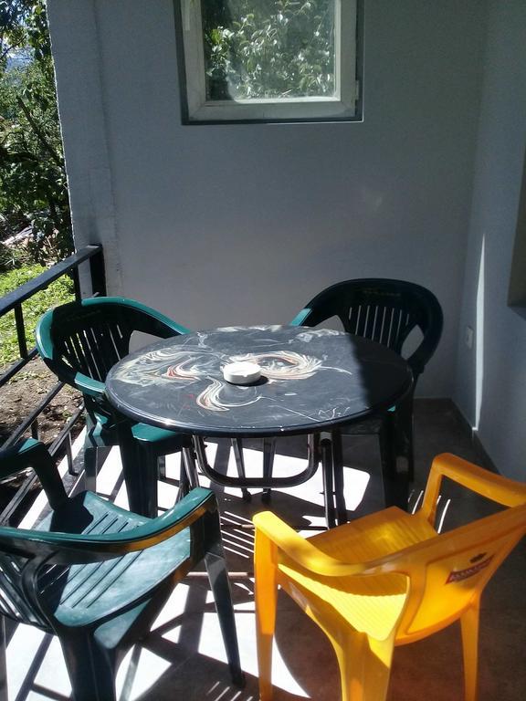Guesthouse Ori Beli In Mestia Exteriér fotografie