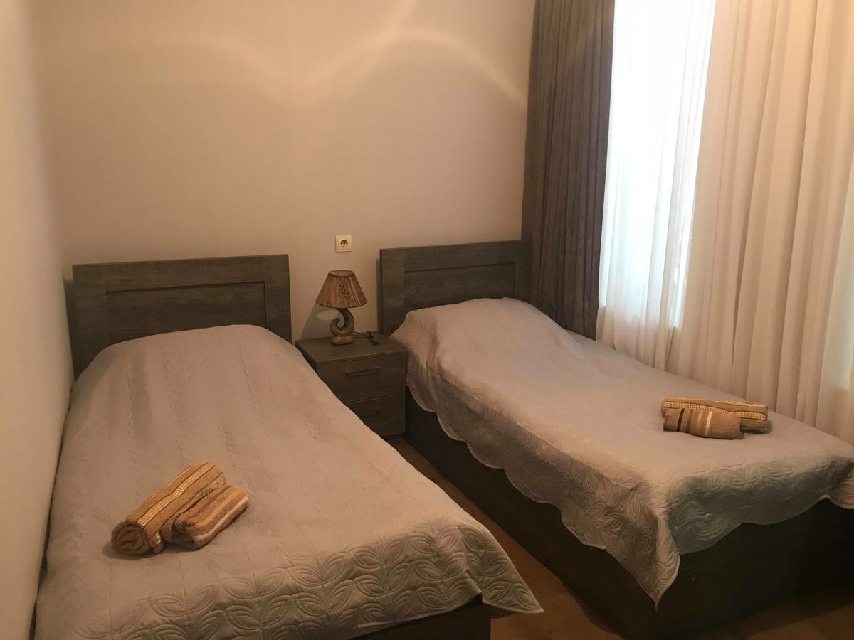 Guesthouse Ori Beli In Mestia Exteriér fotografie