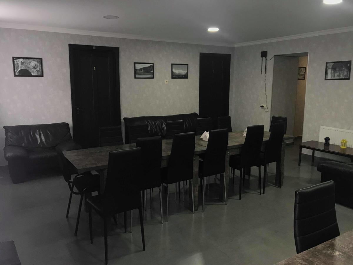 Guesthouse Ori Beli In Mestia Exteriér fotografie