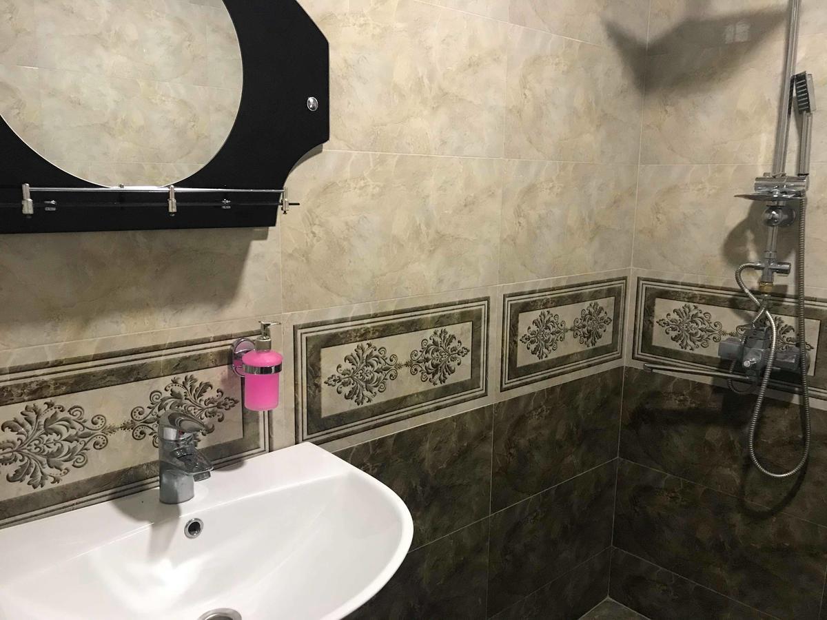 Guesthouse Ori Beli In Mestia Exteriér fotografie